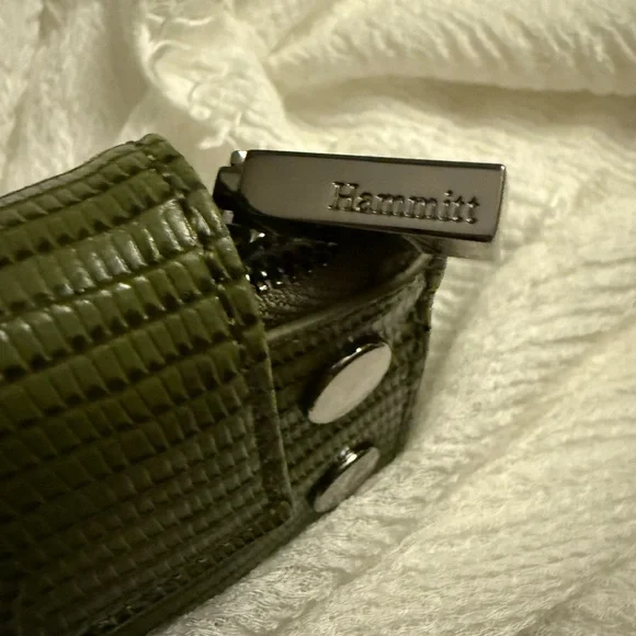 🌟 HAMMITT Levy Green Textured Crossbody Clutch - Picture 4 of 11